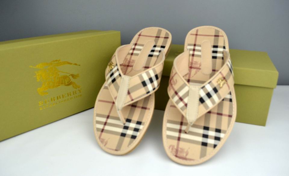 2017 Burbry slippers man 38-46-051